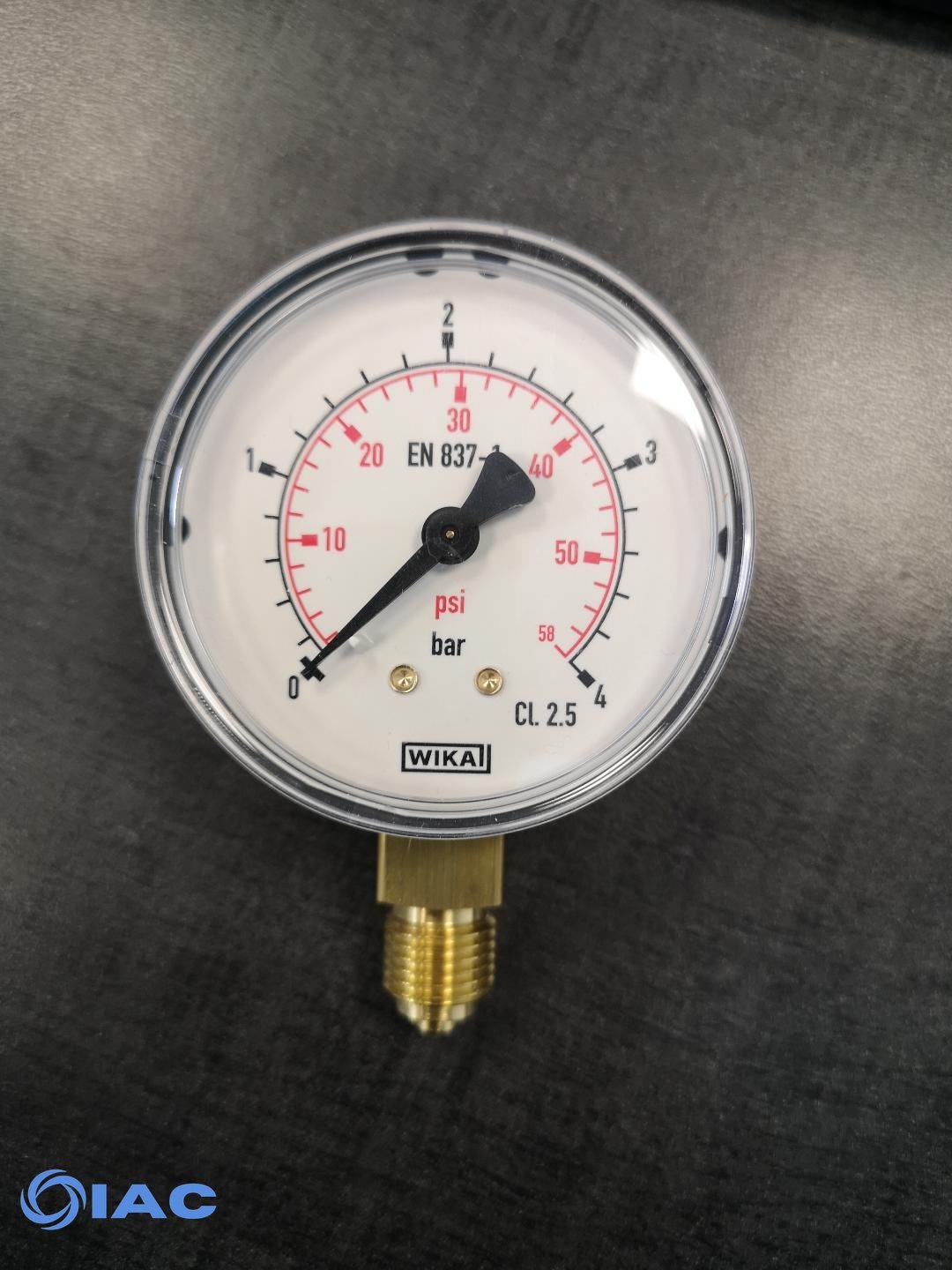 Vertical Pressure Gauge 63mm 0-4 BAR 1/4" MS463