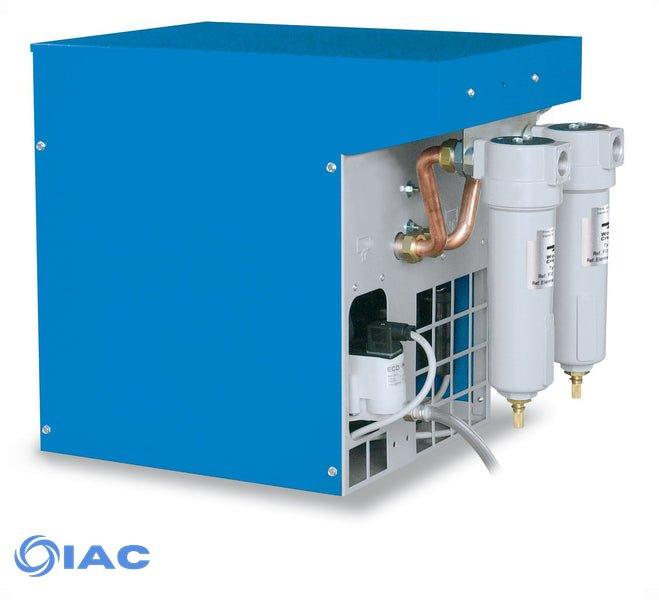 DW Refrigerated Dryer - PDP Display  Capacity: 12 CFM / 21m3Hr / Connection: ¾” M / Pressure: 16 BAR2/240V CODE: 4102002444