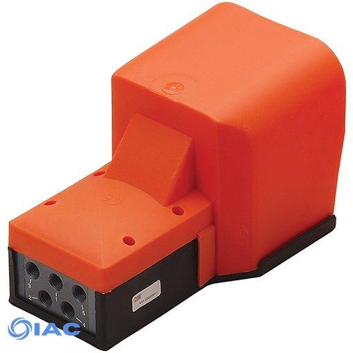 5/2" G1/4" Foot Pedal with a protective cover, Bi-stable CODE: PED502B